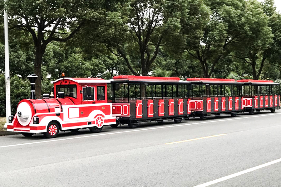 Elegante grande treno turistico senza binari semichiuso da 24 posti