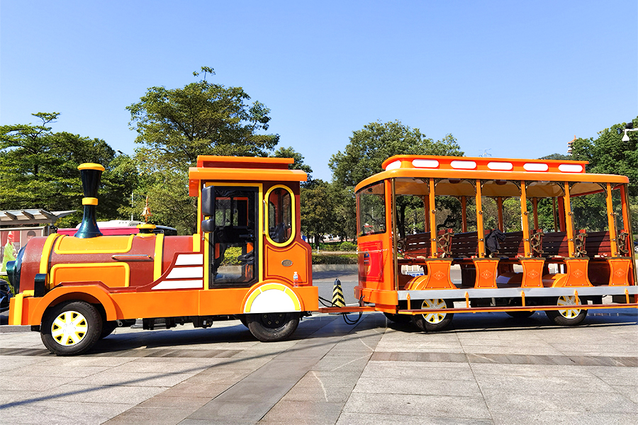 Tipo di tram grande treno turistico senza binari