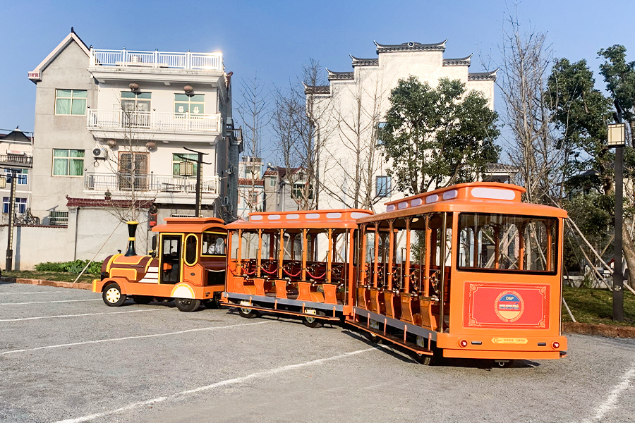 Tipo di tram grande treno turistico senza binari